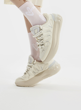 Fila/斐乐CARROT萝卜鞋女子时尚休闲摩登板鞋F12W411201F