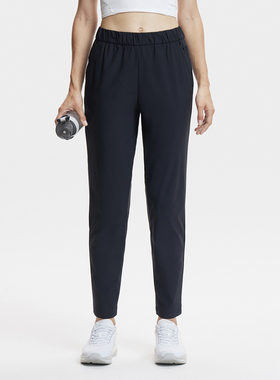 Fila/斐乐25年夏季新款女士户外休闲针织直口运动长裤A61W521613A