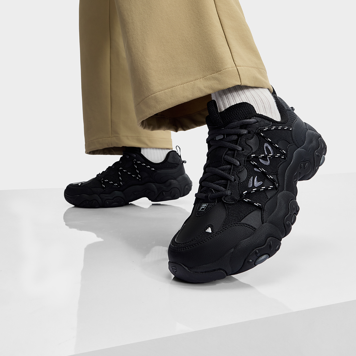 斐乐加绒猫爪男子时尚复古运动鞋