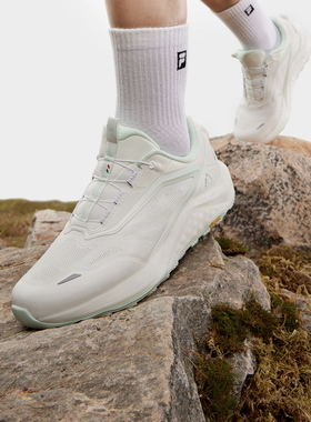 FILA/斐乐BOA WOLF 2+雪狼女子专业休闲运动户外鞋A12W431204F