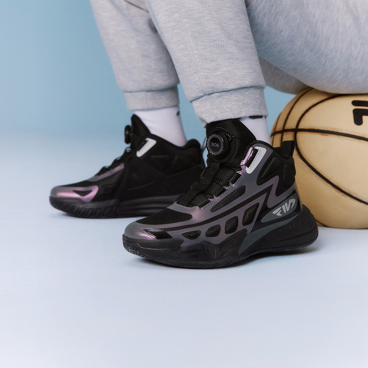 斐乐翼龙中帮男中大童场上篮球鞋