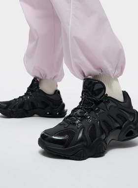 Fila/斐乐 FUSION JAGGER 2050女子潮流运动未来潮鞋T12W531125F