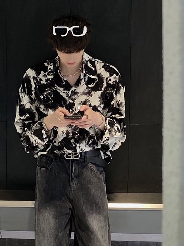 Lookiva水墨画翻领长袖衬衫