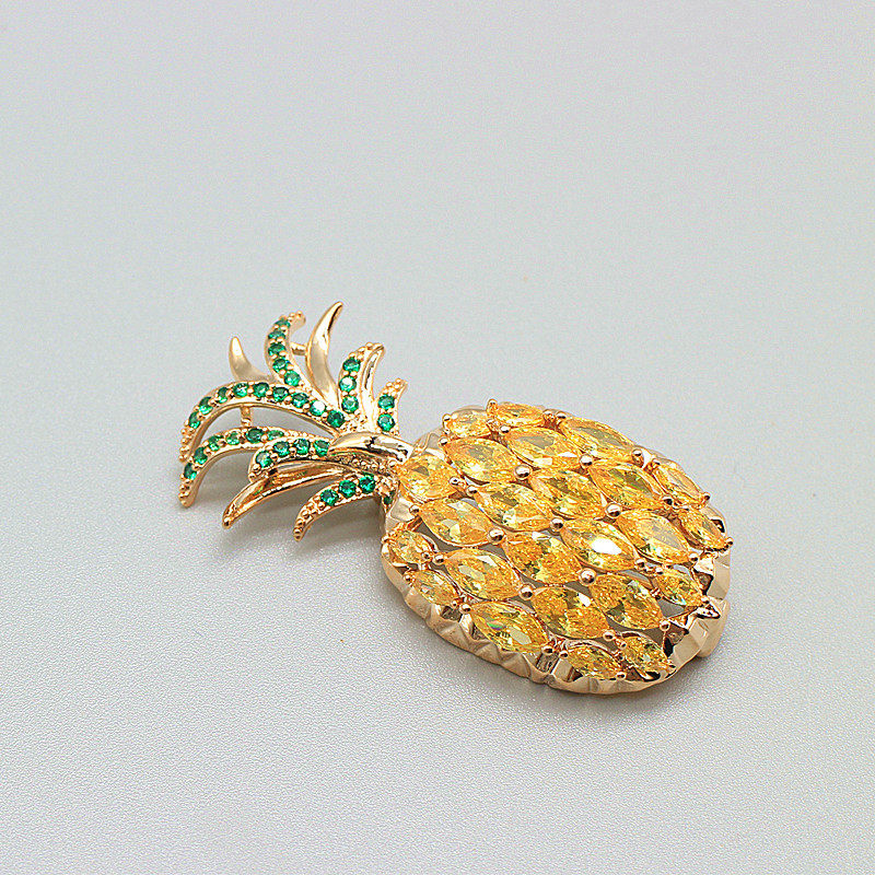 僵硬猫 高端凤梨菠萝水晶胸针奢华闪耀锆石胸花配饰外套开衫别针