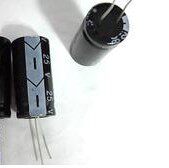 6800UF/25V电解电容 体积16mm*30mm
