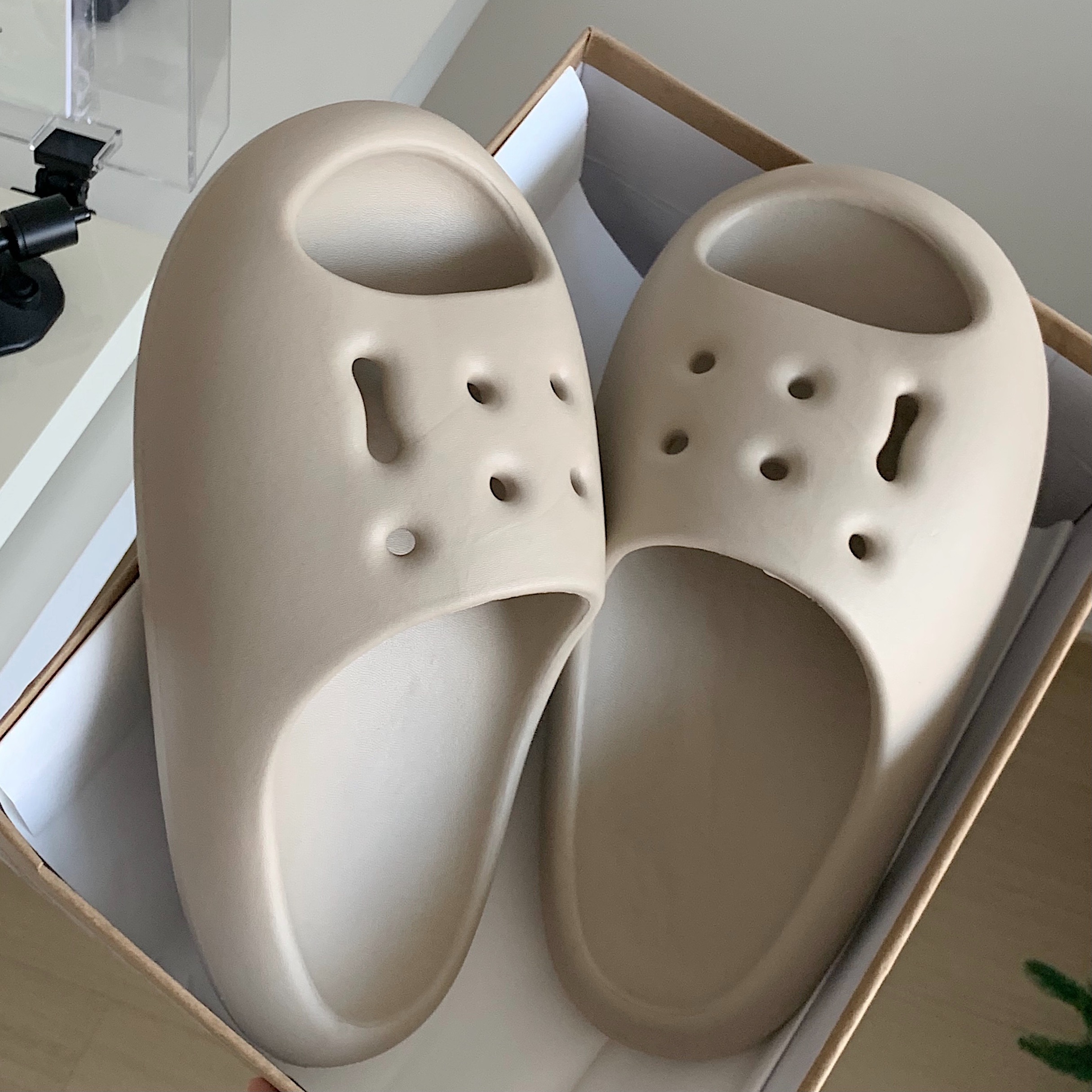 细细条eva防臭防滑情侣居家拖鞋