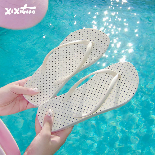 细细条新款小波点人字拖女