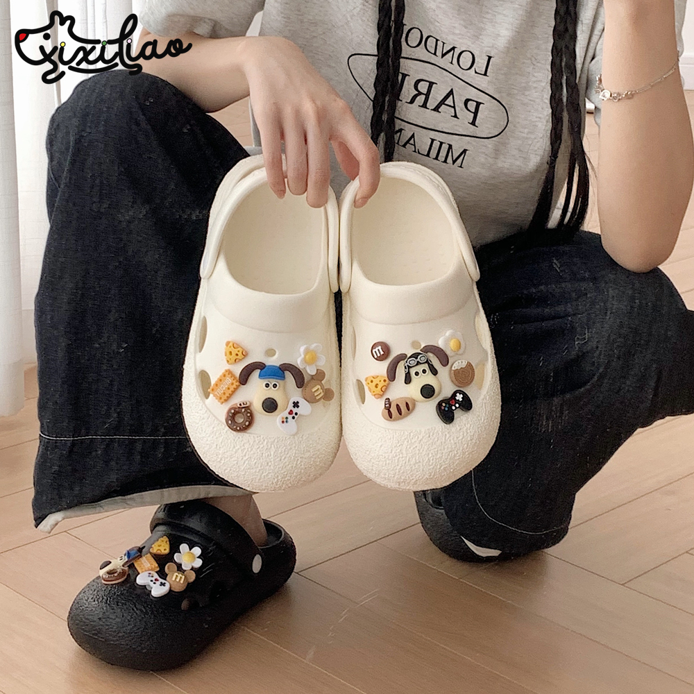 细细条可爱狗狗时尚外穿洞洞鞋