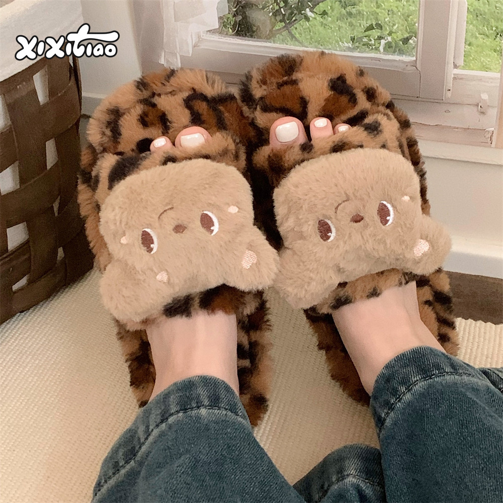 细细条可爱小熊时尚豹纹毛毛拖鞋