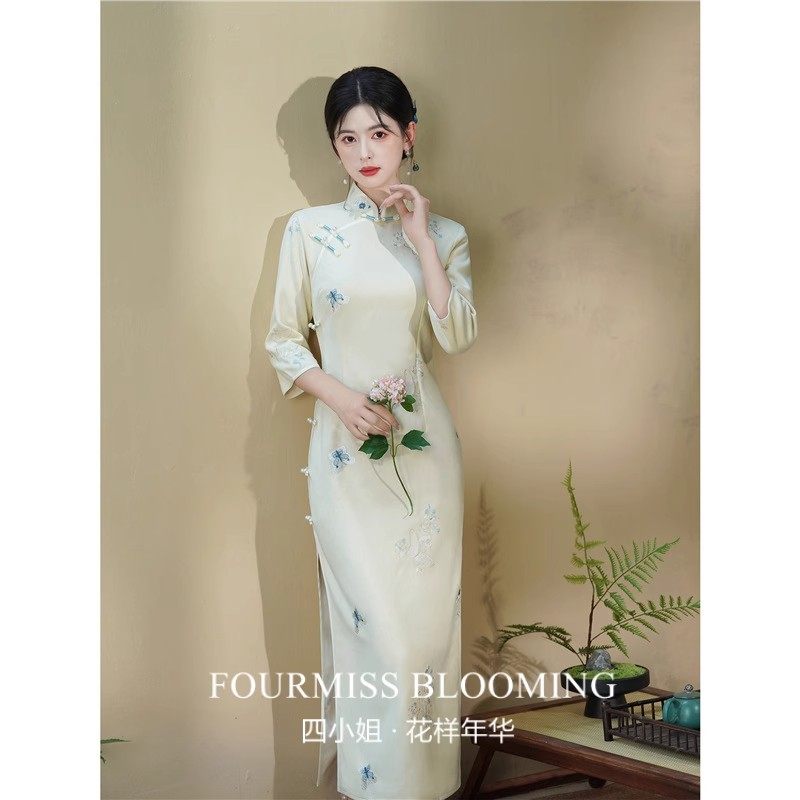 中锦鲤荷莲白色少女长袖