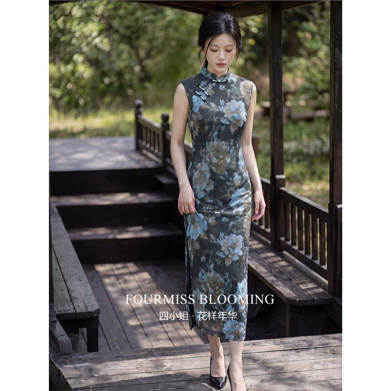 绿色挂脖印花夏装女款