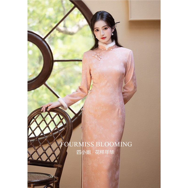粉色2025新款加绒新中式连衣