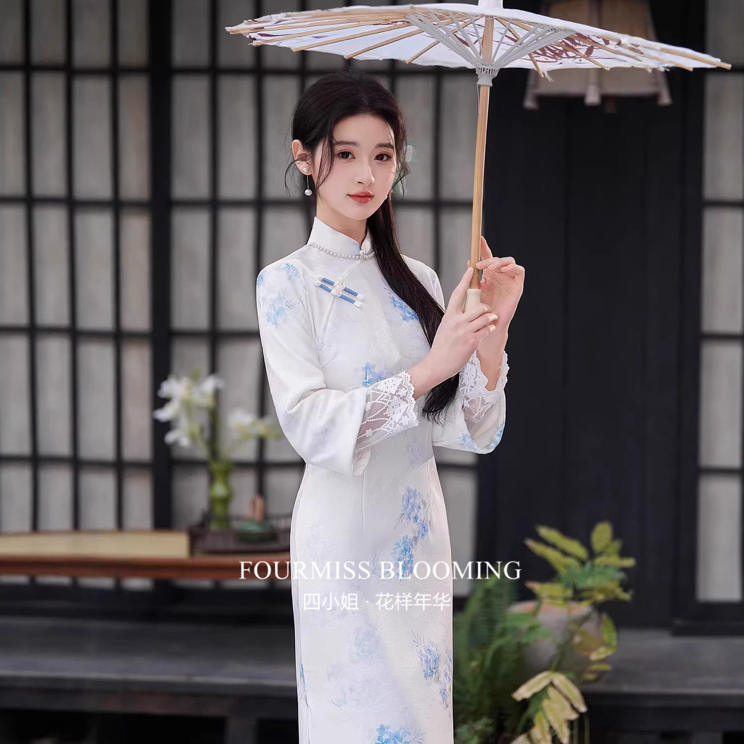 新中式白色加绒连衣裙