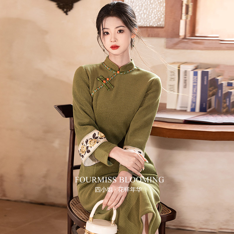 绿色加绒新中式女冬装
