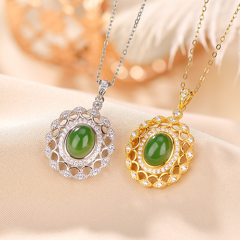 锦河畔 s925纯银镀金和田玉碧玉轻奢时尚设计蛋面镂空祥云吊坠挂