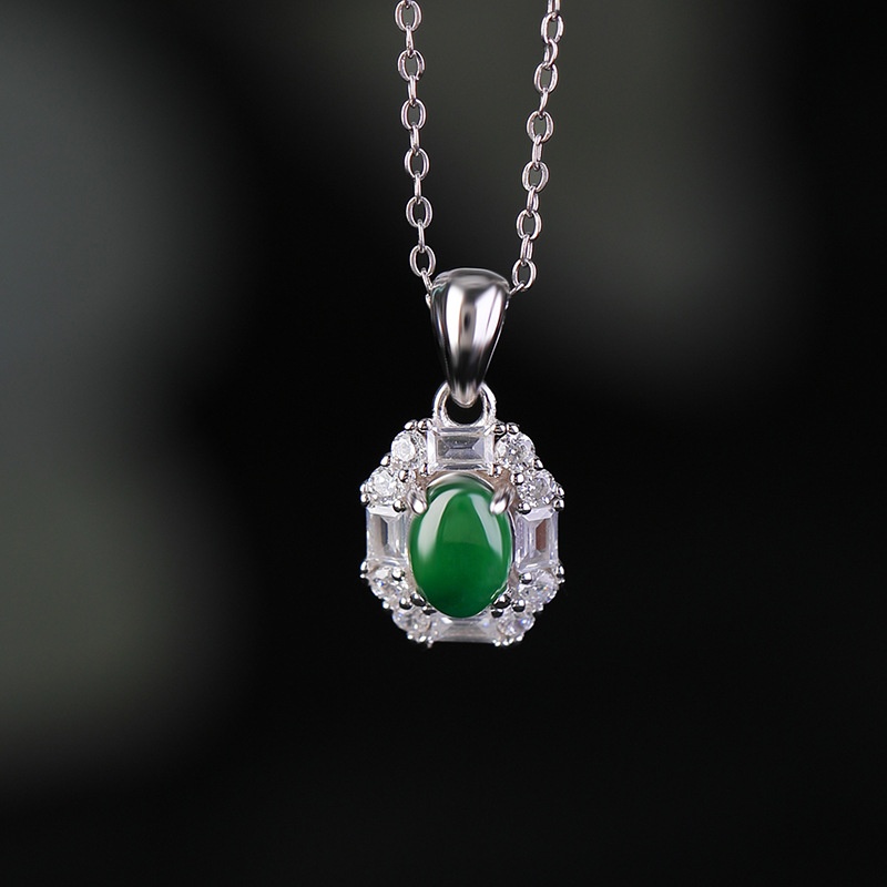 锦河畔 s925纯银翡翠复古轻奢简约蛋面镶嵌吊坠时尚气质百搭银挂