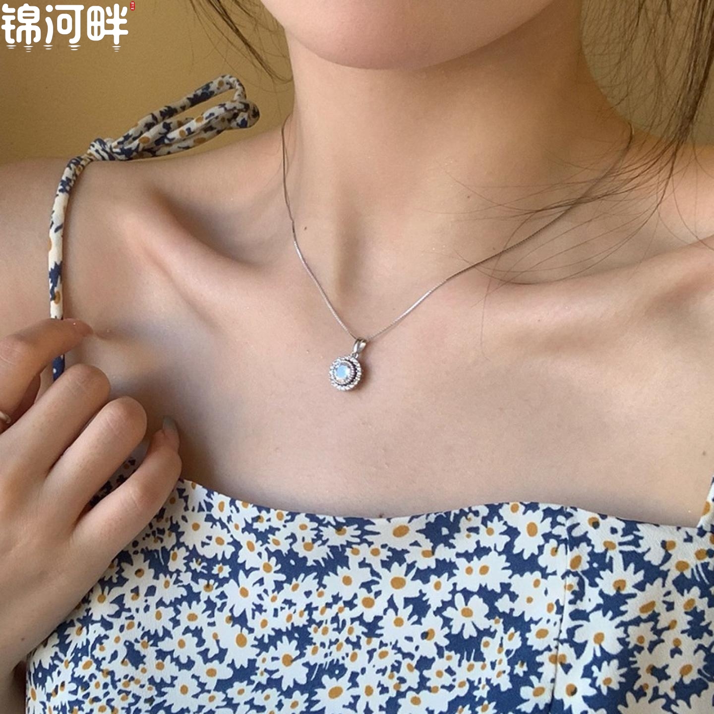 锦河畔 925纯银满钻圆形项链女轻奢精工锆石碎钻锁骨链通体纯银