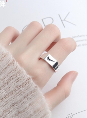 锦河畔 对勾925纯银戒指男女情侣学生个性简约ins冷淡风酷泰银