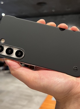 肤感无边框半包硬壳酷纯黑色适用三星S23U手机壳高级超薄Galaxy S24Ultra保护套S23+外壳男女款裸机感情侣潮