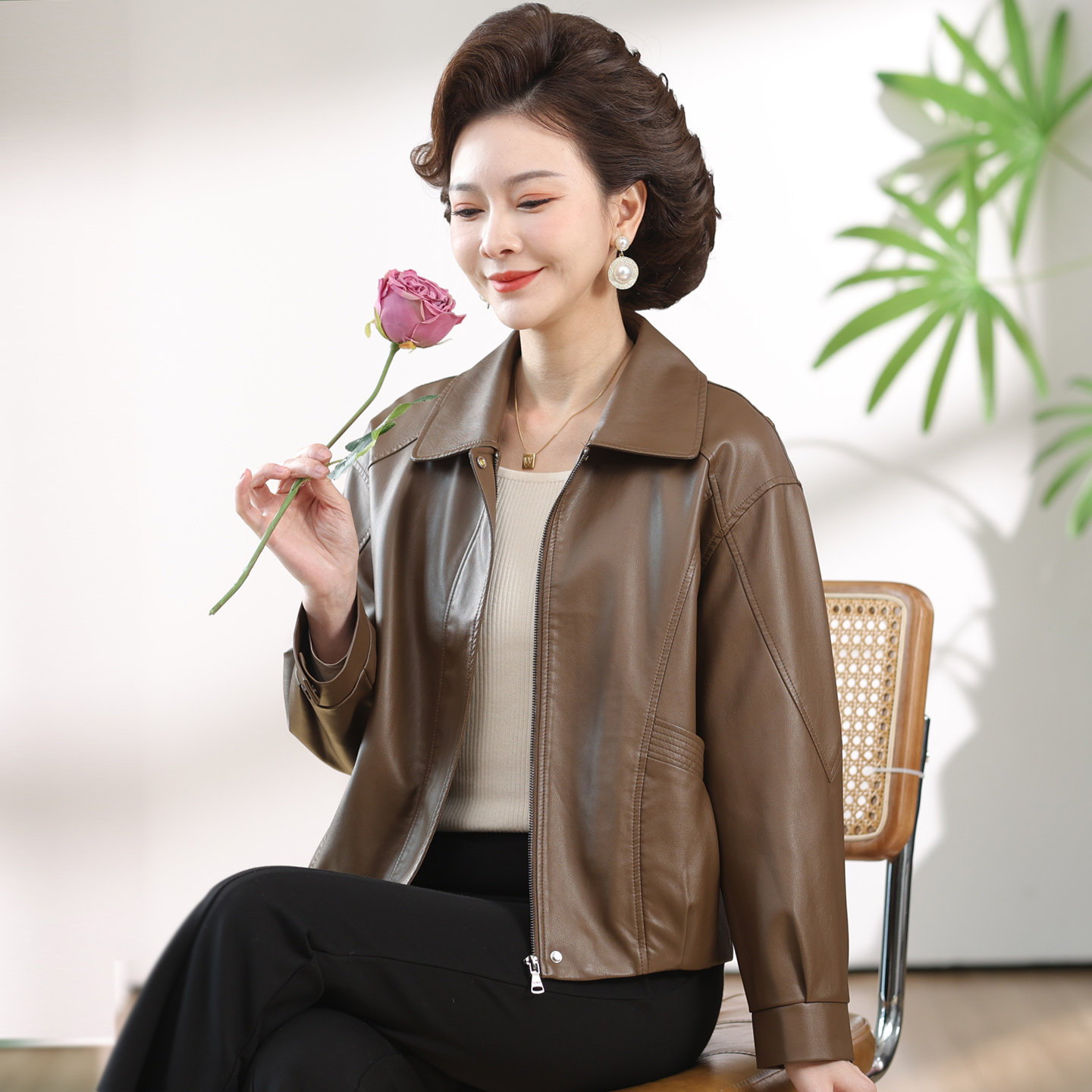 中年妈妈皮衣外套女秋装新款夹克