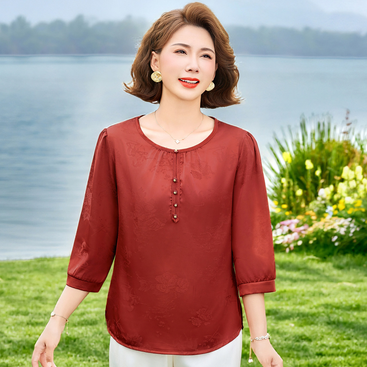妈妈装夏季七分袖圆领t恤丝缎