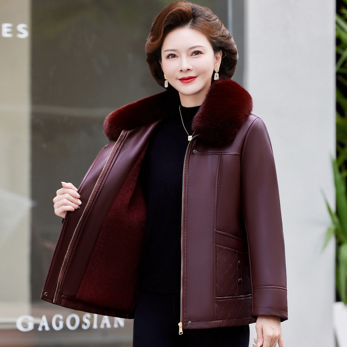 老年人皮衣外套女秋冬新款妈妈装