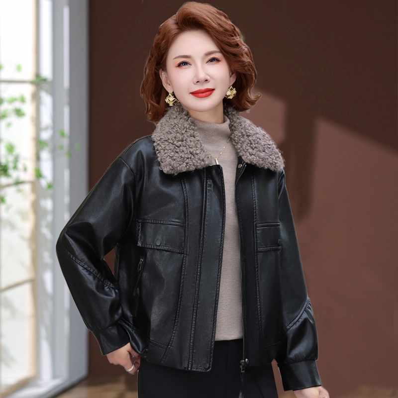 皮衣外套女加绒加厚中年妈妈皮草