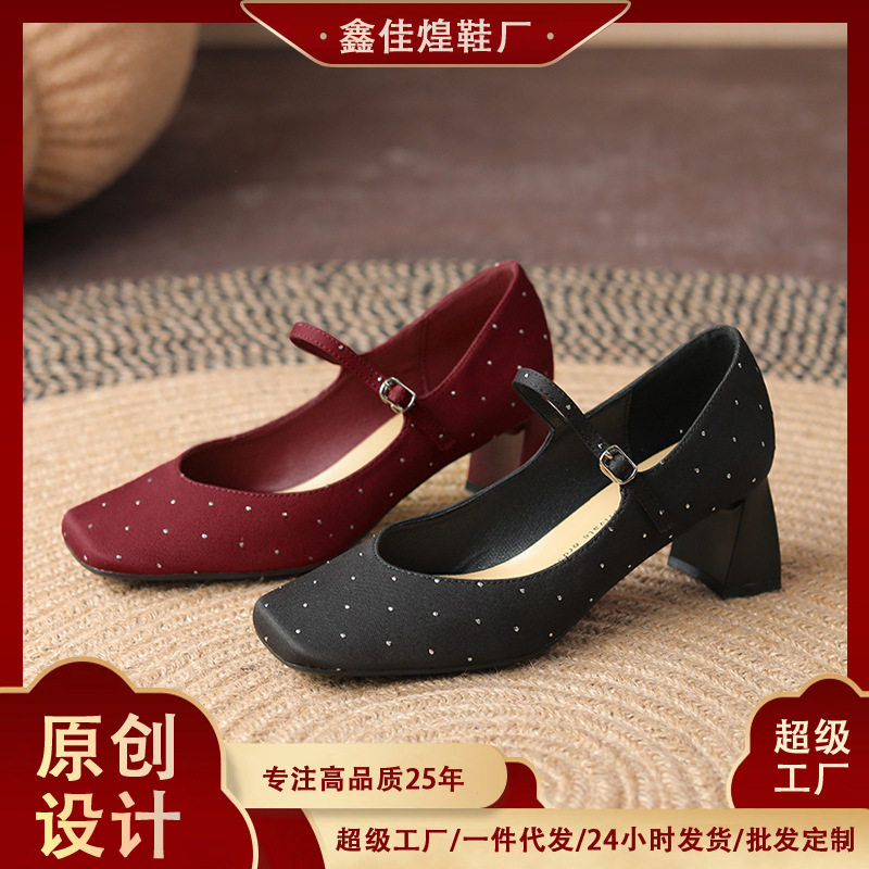 5525-9 安可拉红色 复古镶钻方头粗跟一字扣带玛丽珍鞋女高跟单鞋