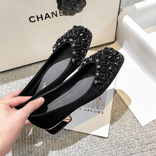 百搭绒面加绒飘鞋 777 女粗跟中跟手工串珠女鞋 加绒方头单鞋