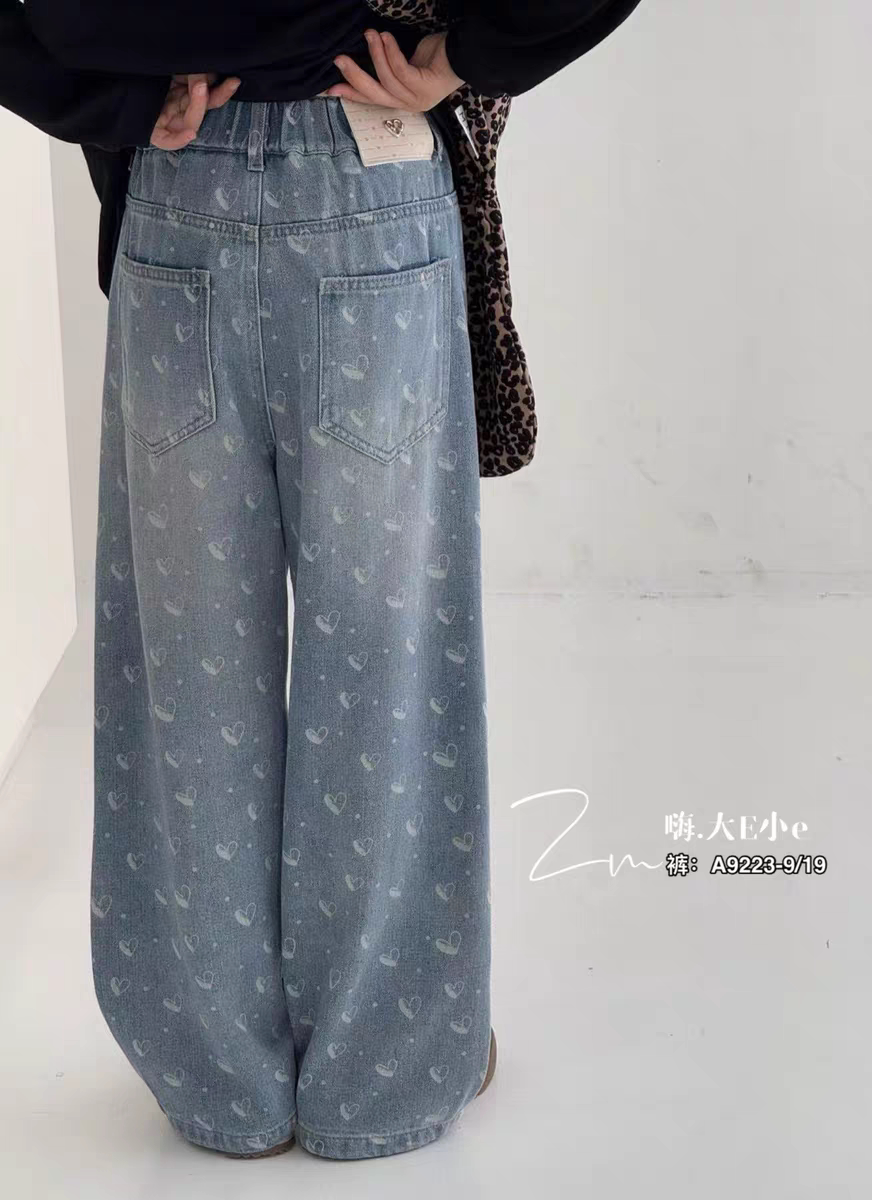 特大E小e品牌童装26年春款韩版儿童牛仔裤长裤裤子女童怀旧色爱心