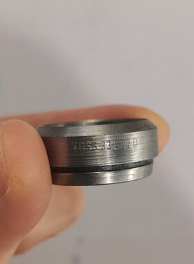 35号HANSA带弹性密封体的卡套 SRD0-22-V V0SS 33 L22 D 库存现货