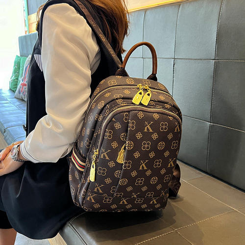 Clean Knock真皮大容量双肩包女高级感书包时尚复古通勤旅行背包
