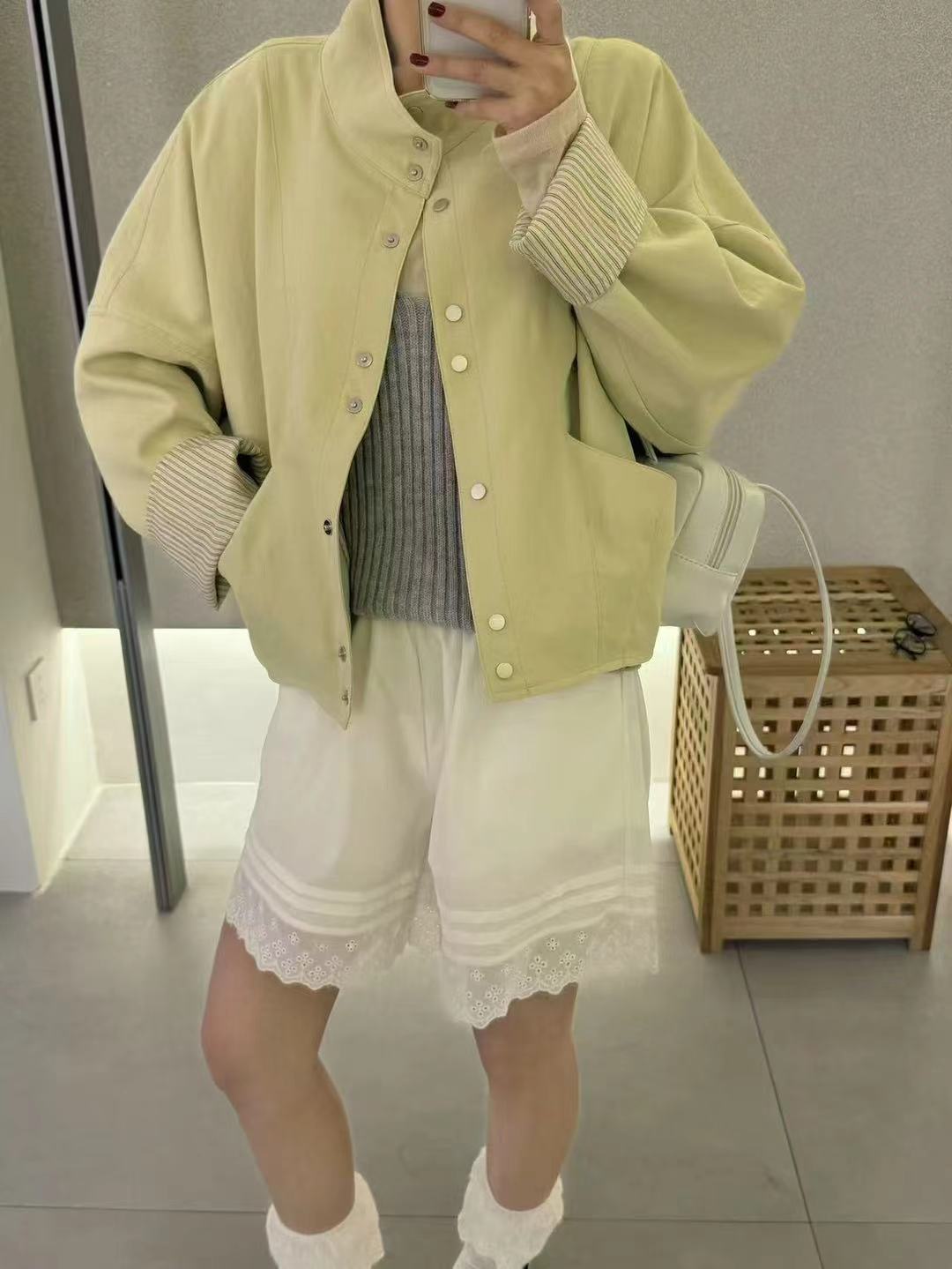 秋季新款韩版时尚气质百搭设计感立领纯棉短款外套女