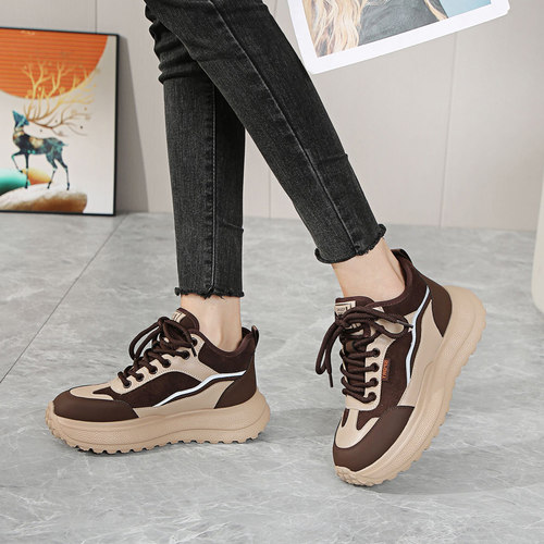 啊呀呀大码女鞋牛皮加绒款老爹鞋