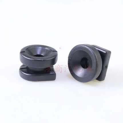 适用五十铃DMAX/MUX瑞迈/铃拓/牧游侠发动机盖板胶套装饰盖橡胶垫