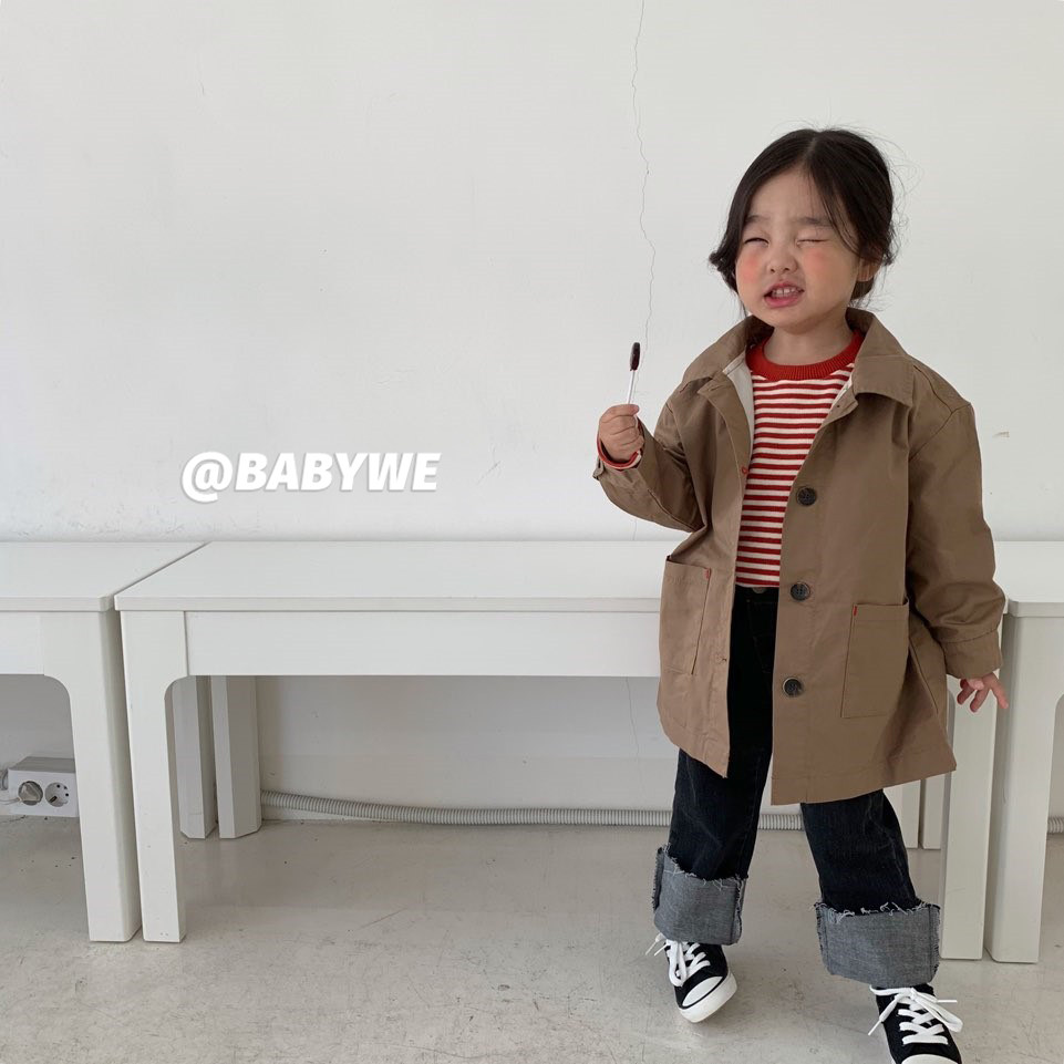 Zukini▶BabyWe韩代童装儿童春秋撞色缝线翻领薄款风衣中长款外套