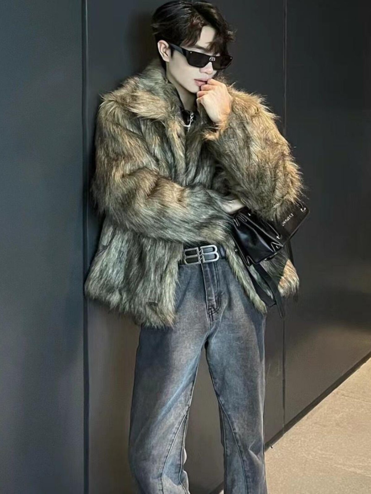 겨울 아름답고 트렌디한 환경 친화적인 모피 재킷 남성 디자인 틈새 잘생긴 스트리트 모피 재킷 2024 새로운 트렌드