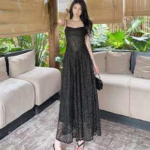 高级感烫金蕾丝大摆长裙性感气质裹胸吊带连衣裙收腰显瘦脚踝裙子
