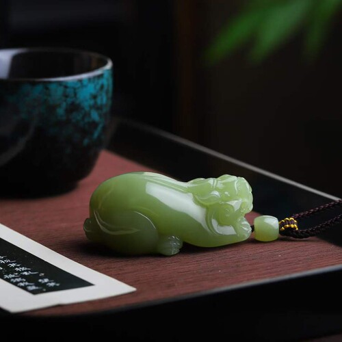 天然新疆和田玉玉器供应链工艺品若羌黄口料老料貔貅吊坠玉石挂件