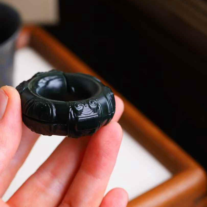 玉器工艺品天然新疆和田玉 青玉老料蚩尤环玉石手把件男款送证书