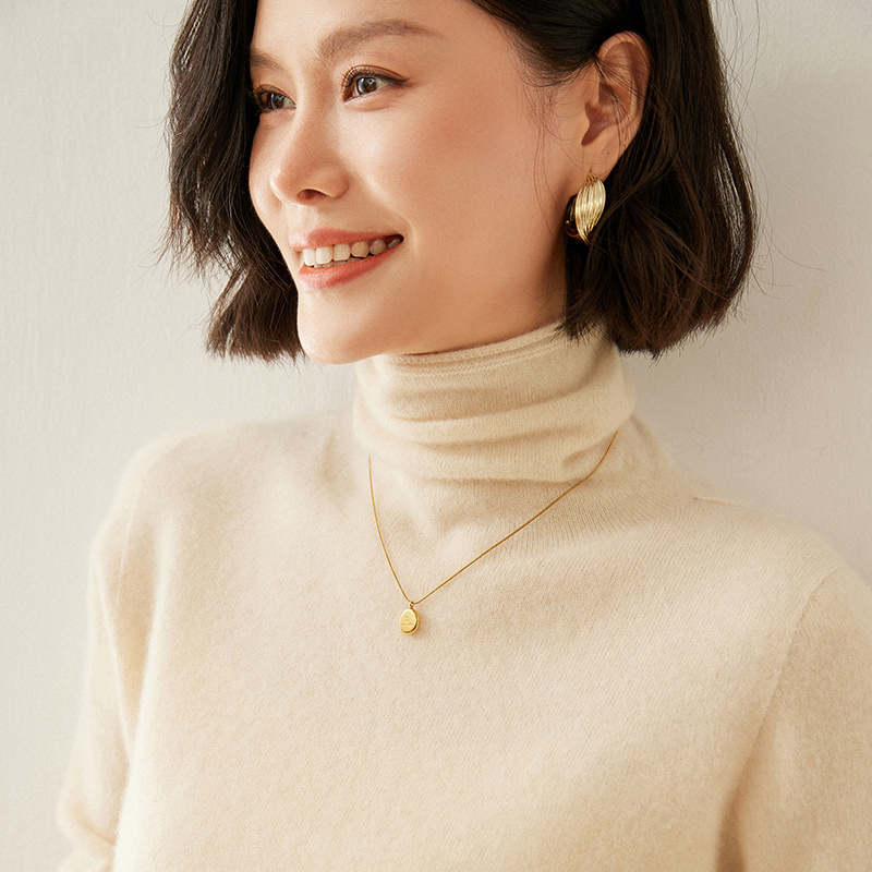 100纯山羊绒无缝针织堆领毛衣女