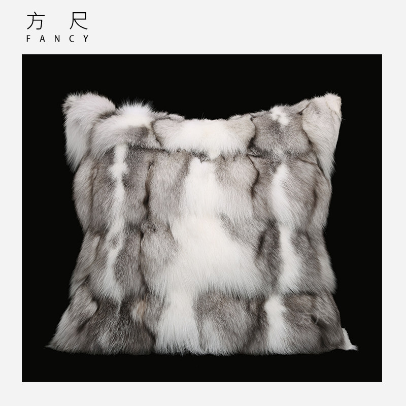 狐狸毛皮草抱枕羽丝绒客厅样板间