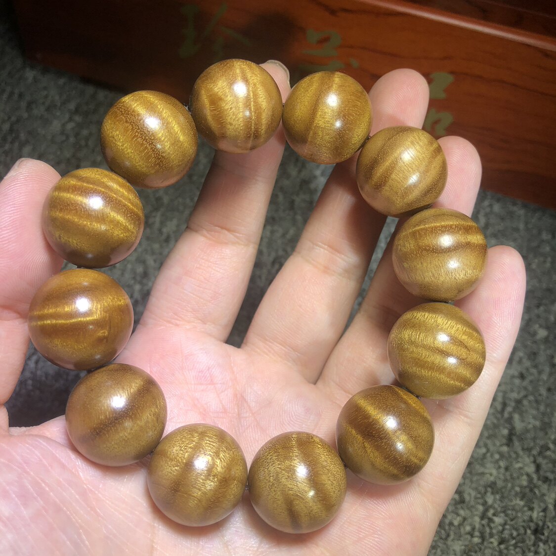 精品四川金丝楠木小叶桢楠木枯木老料精品水波纹20mm12颗男款手串