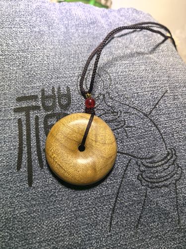 精品金丝楠木作精雕刻平安扣木雕挂件脖挂男女款坠子文玩礼品工艺