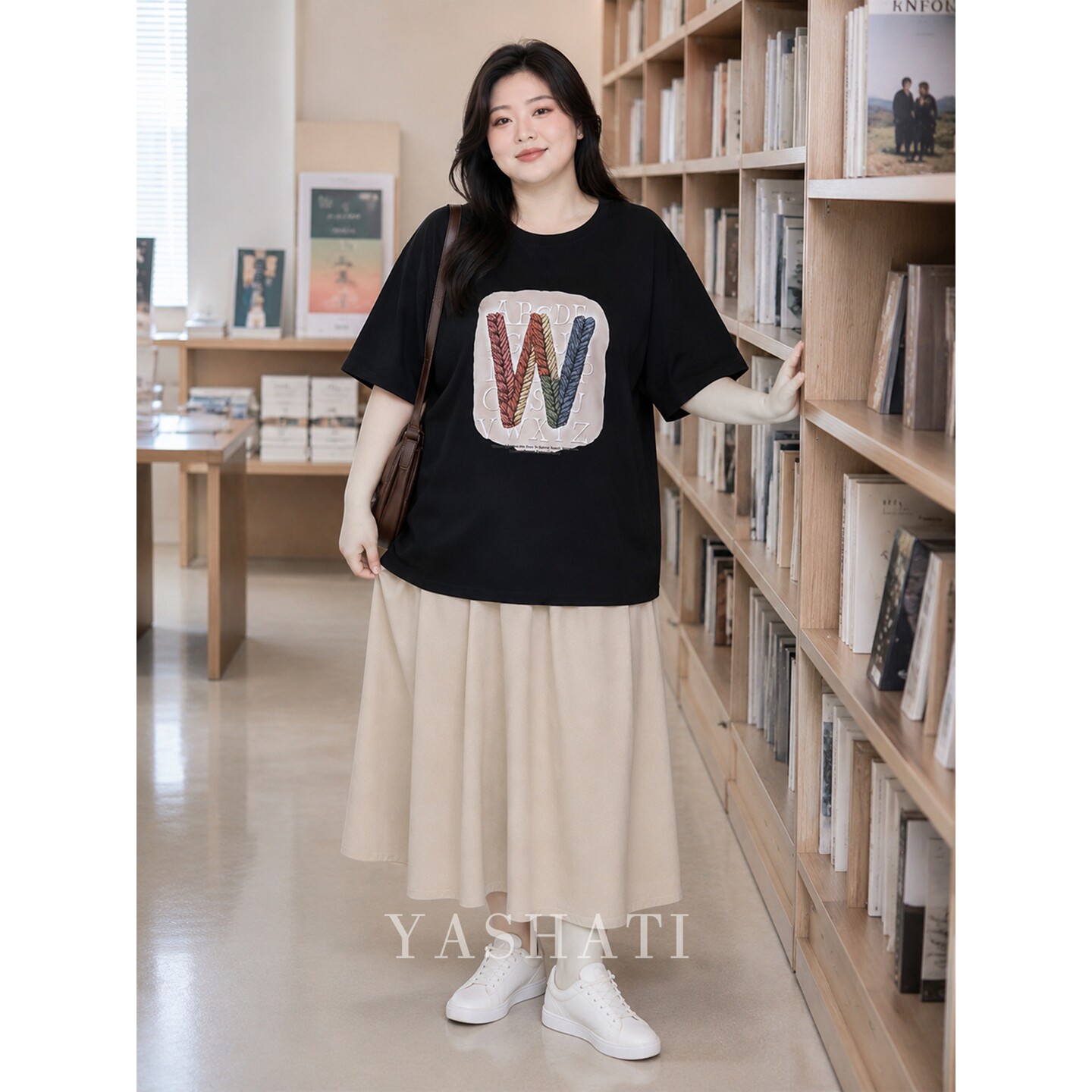 娅莎媞大码女装 200斤胖mm遮肚子宽松显瘦织纹印花圆领T恤上衣 女