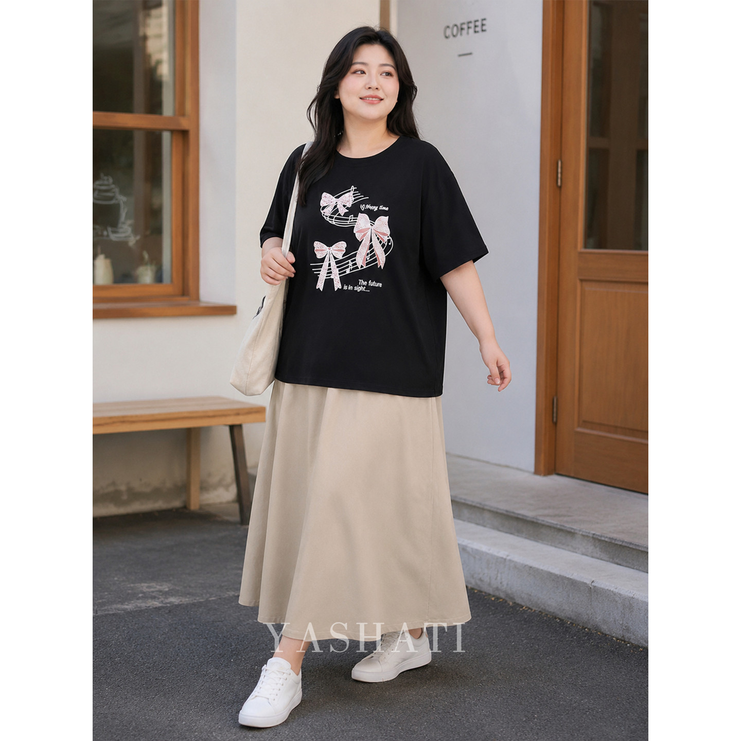 娅莎媞大码女装 200斤胖mm宽松显瘦蝴蝶结印花短袖T恤上衣 女