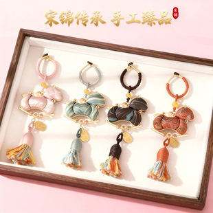 宋锦小马挂件DIY佩饰国风双面纯手工成品马年包挂车挂新年钥匙扣