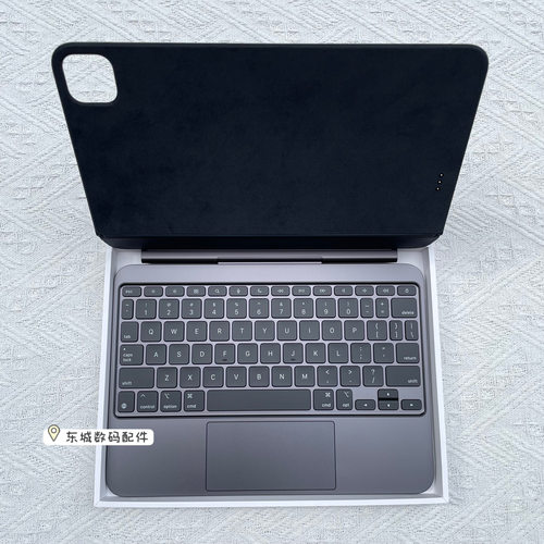 24款新品Apple/苹果 妙控键盘 适用于11寸 13 英寸 iPad ProM4/M5