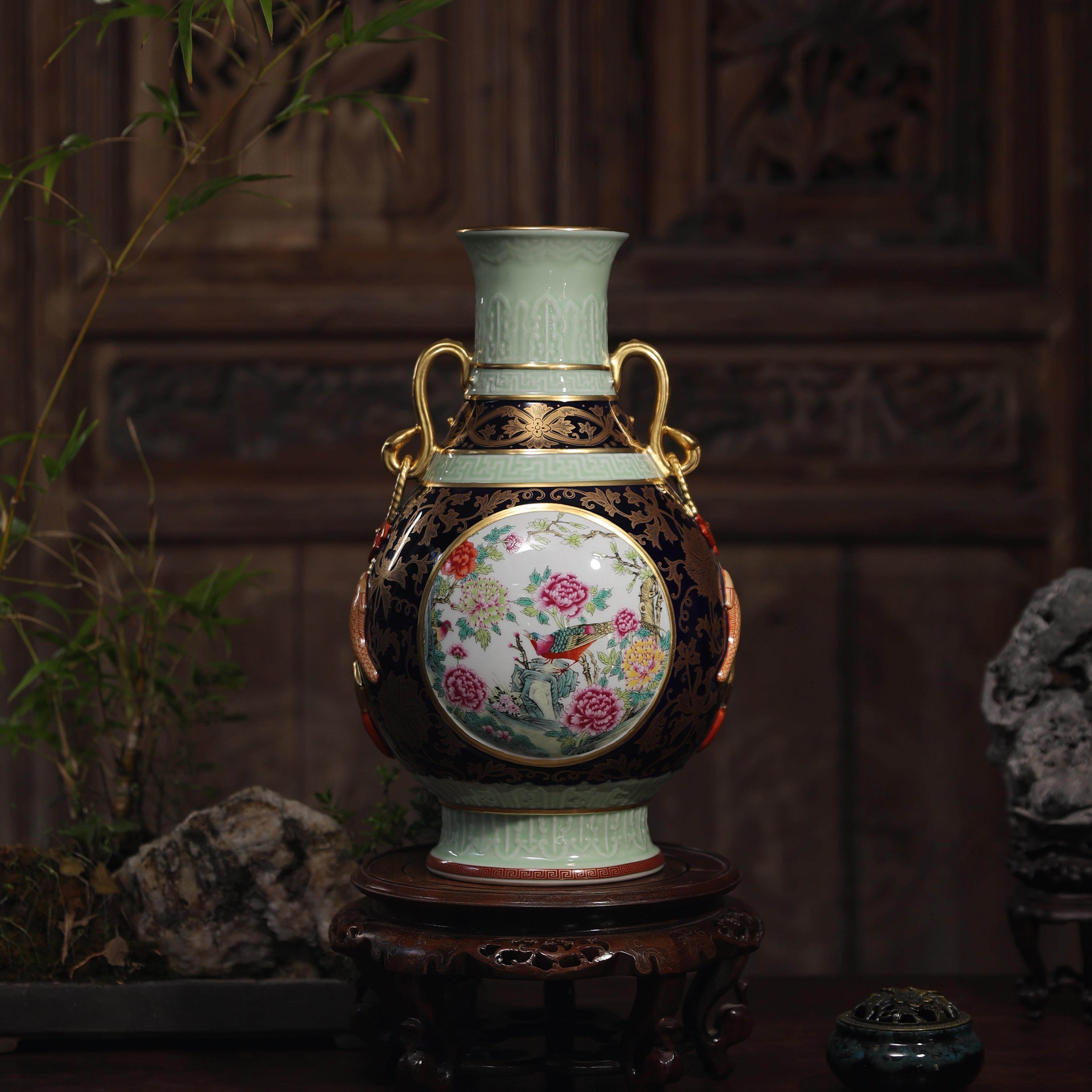 霁蓝描金双鱼瓶景德镇御窑收藏摆件古玩雕刻手绘粉彩重工清陶瓷器
