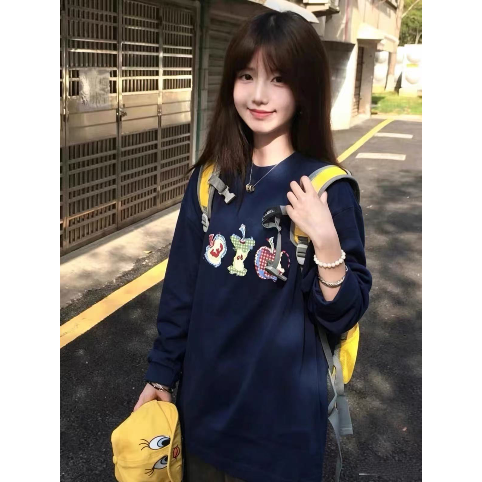 美式藏青色纯棉长袖t恤女大童秋款初中高中学生穿搭宽松打底上衣图片